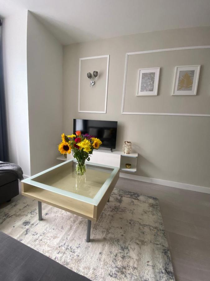 Stunning Apartment In Leeds- Financial District Leeds  Exterior photo